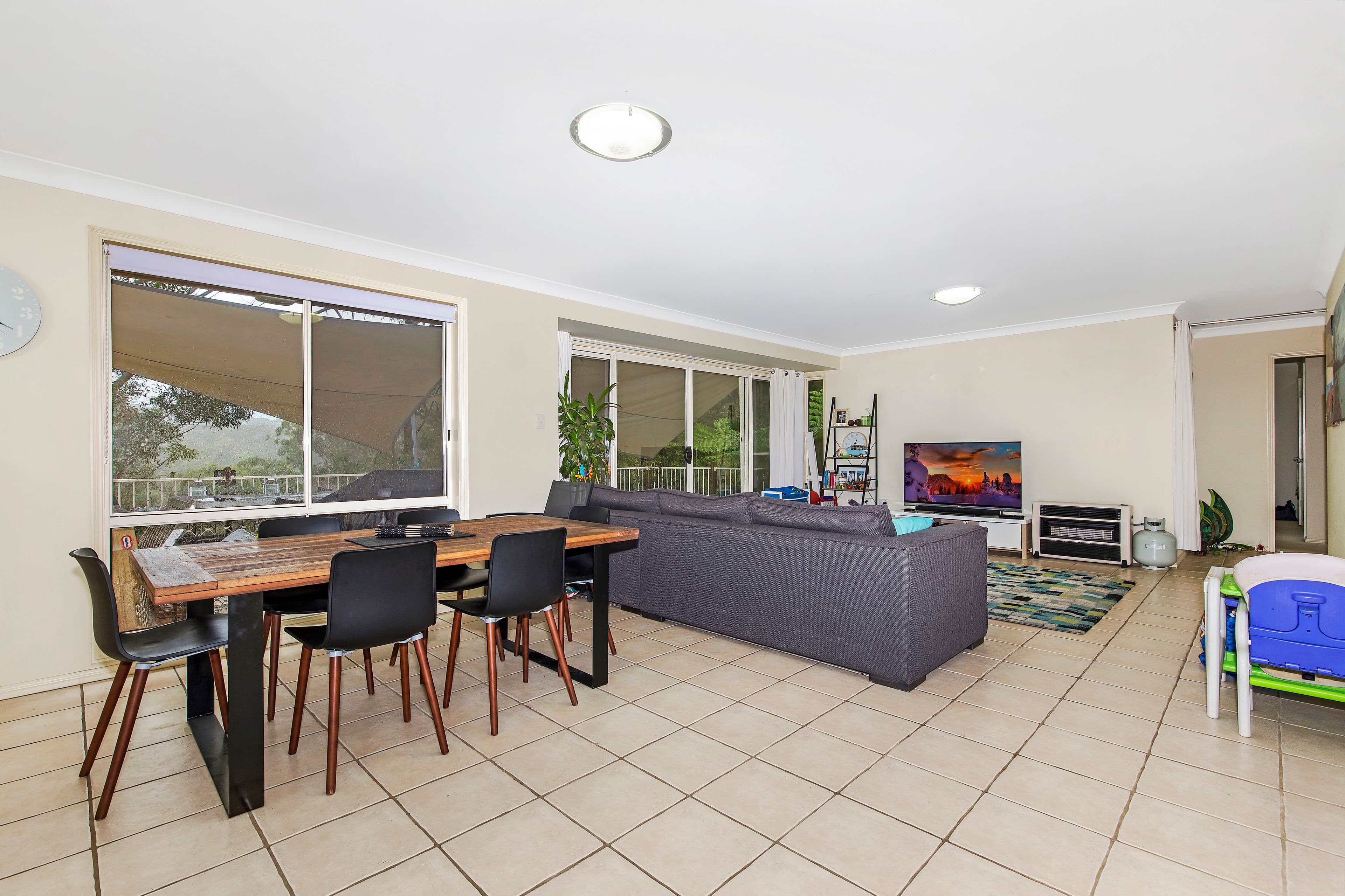 370 The Entrance Road, Erina Heights - Thumbnail 3