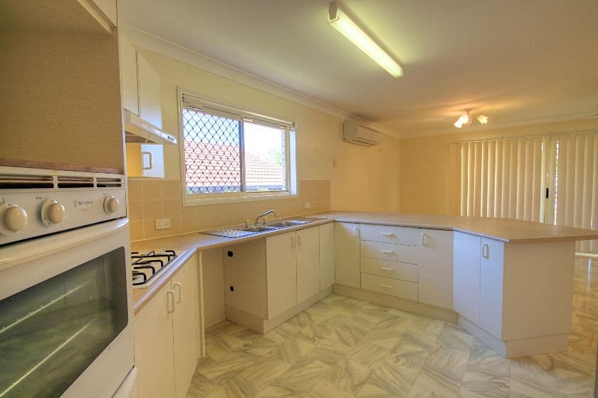 26 DIANTHUS Place, FLINDERS VIEW QLD 4305, Flinders View - Thumbnail 5