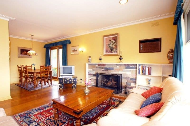11 Rosehill Street, SCORESBY VIC 3179, Scoresby - Thumbnail 2