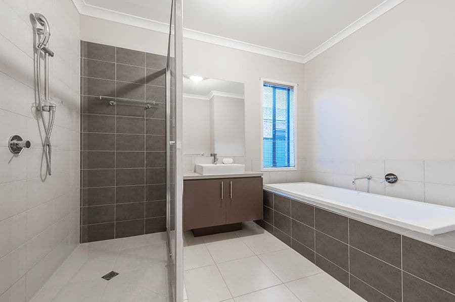 1 Greenham Avenue, Craigieburn VIC 3064, Craigieburn - Thumbnail 6