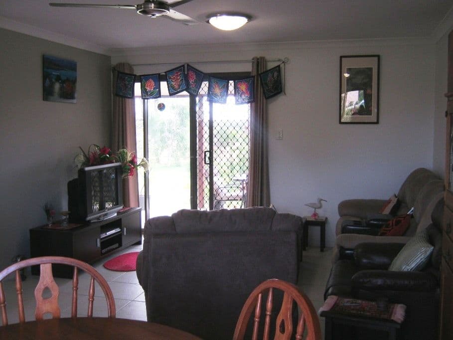 6 Bisdee Street, Coral Cove QLD 4670, Coral Cove - Thumbnail 8