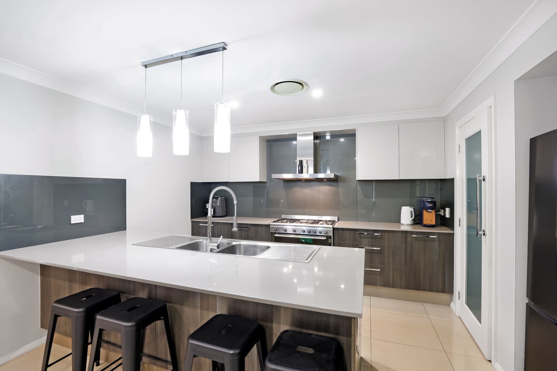 9 Holly Crescent, JORDAN SPRINGS NSW 2747, Jordan Springs - Thumbnail 2