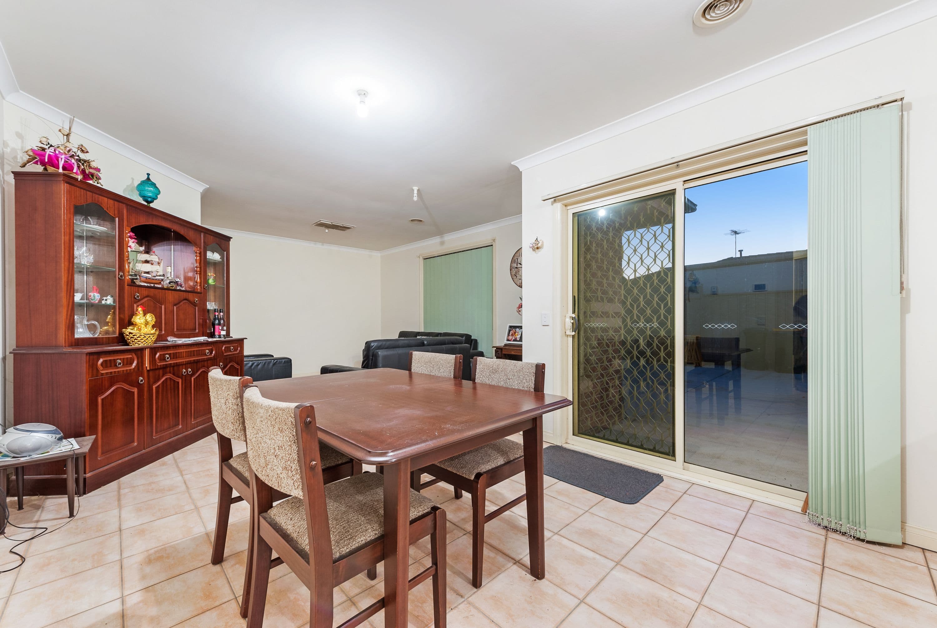 13 Elissa Way, St Albans VIC 3021, St Albans - Thumbnail 4