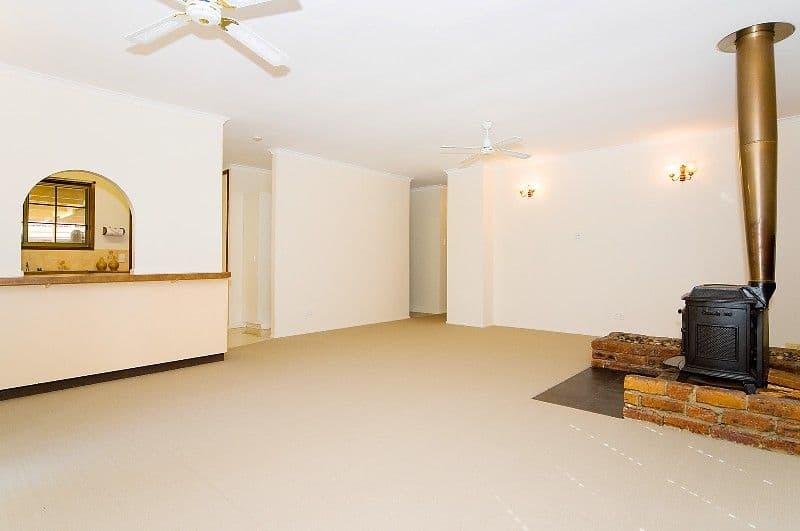 9 Batman Drive, REDBANK PLAINS QLD 4301, Redbank Plains - Thumbnail 3
