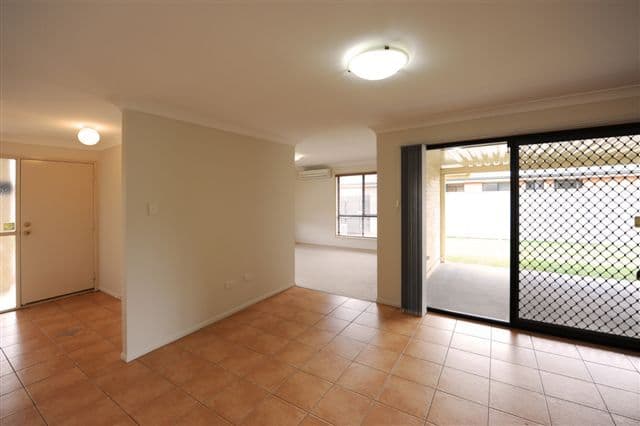 6  Pillar Street, MIDDLE RIDGE QLD 4350, Middle Ridge - Thumbnail 4