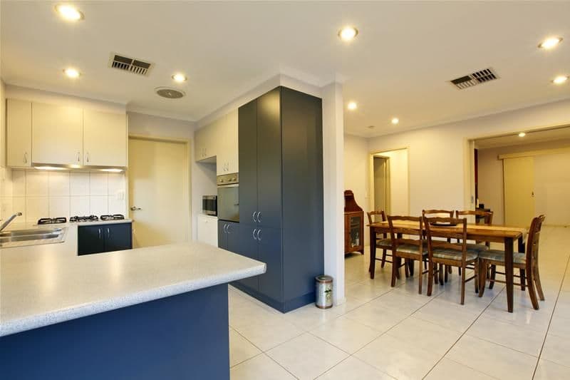 6 Warrenwood Place, BUNDOORA VIC 3083, Bundoora - Thumbnail 3