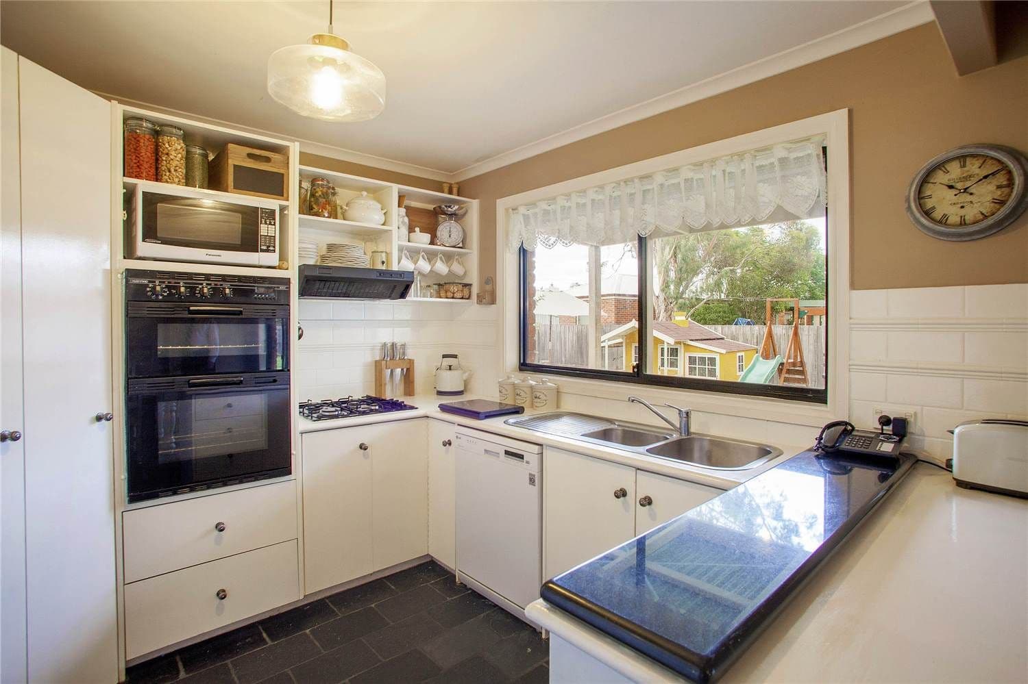 11 Andrea Court, LARA VIC 3212, Lara - Thumbnail 4