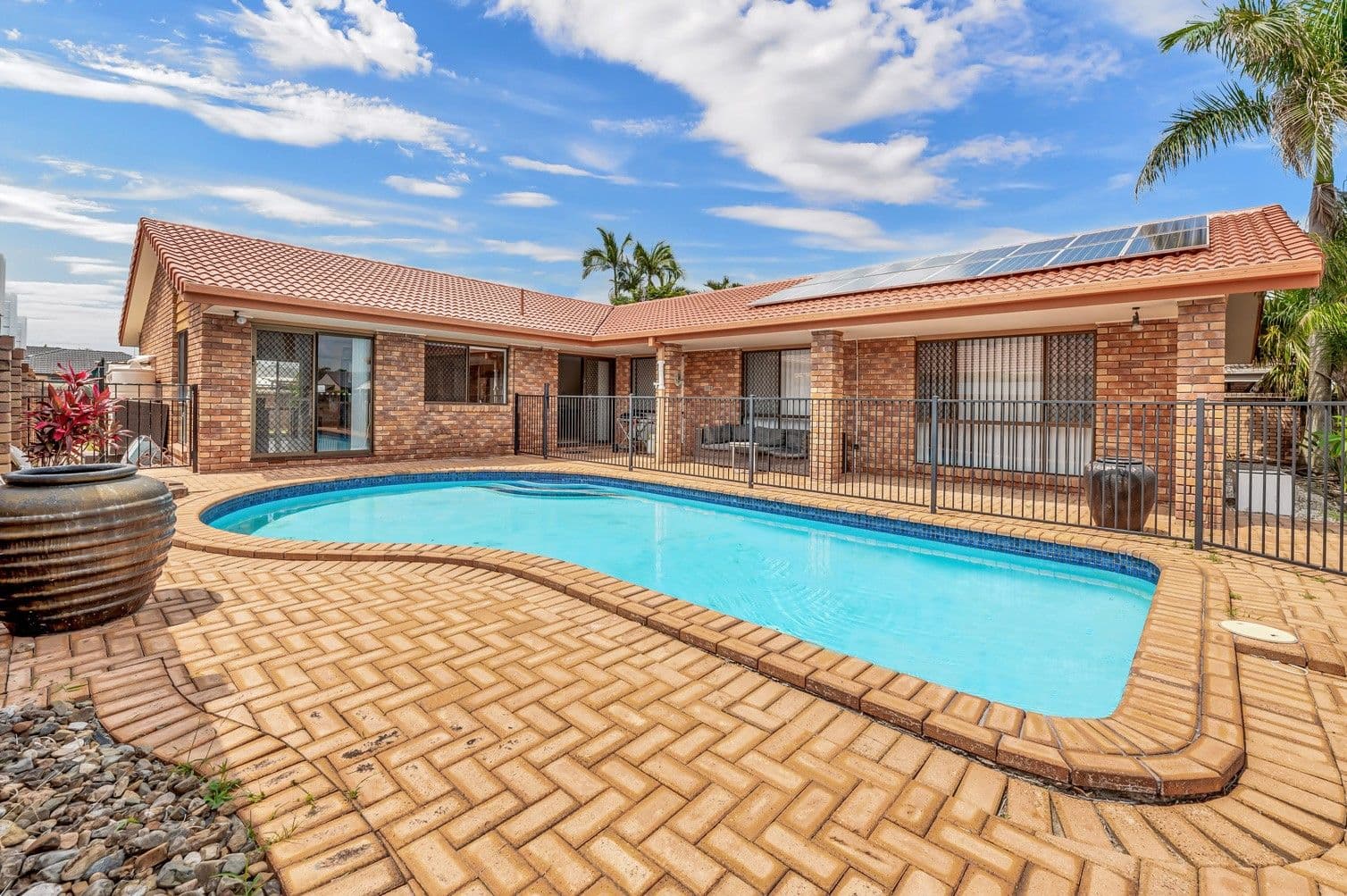 14 Pebble Beach Drive, Runaway Bay QLD 4216, Runaway Bay - Thumbnail 3