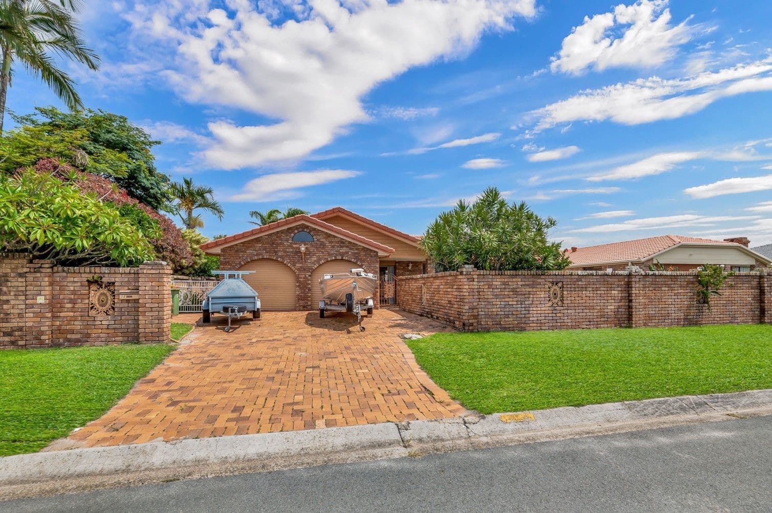 14 Pebble Beach Drive, Runaway Bay QLD 4216, Runaway Bay - Thumbnail 4