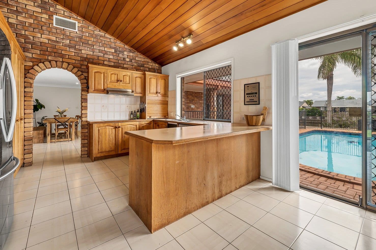 14 Pebble Beach Drive, Runaway Bay QLD 4216, Runaway Bay - Thumbnail 7