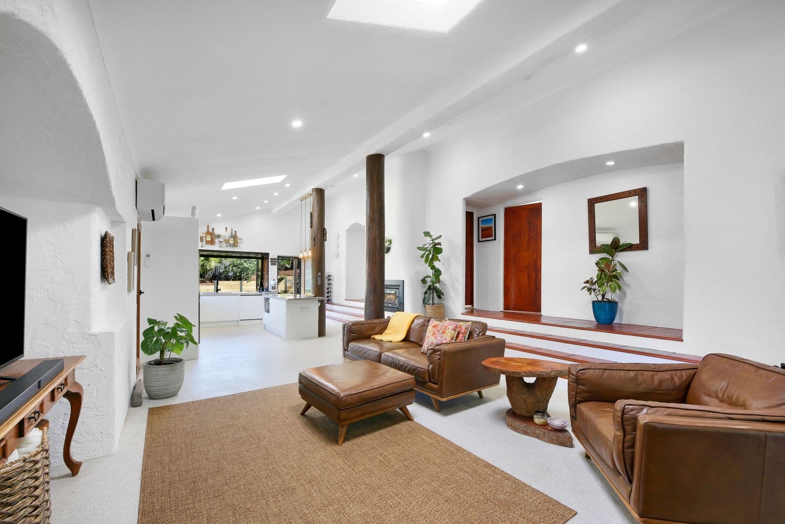 147 Hinkler Drive, Worongary QLD 4213, Worongary - Thumbnail 2