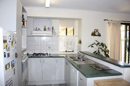 3 Cooper Court, RUTHERGLEN VIC 3685, Rutherglen - Thumbnail 2