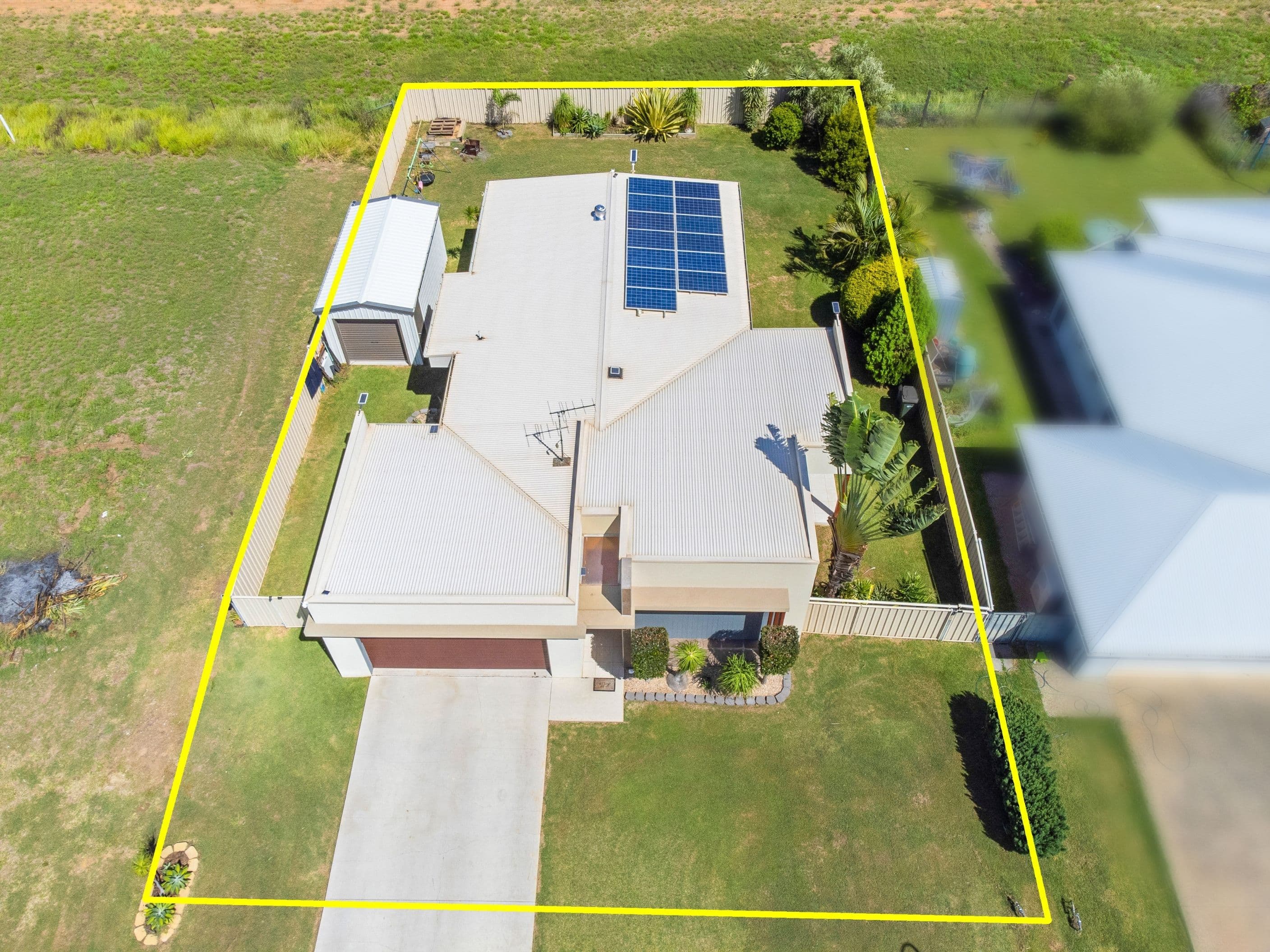 54 Kassidy Drive, Emerald QLD 4720, Emerald - Thumbnail 2