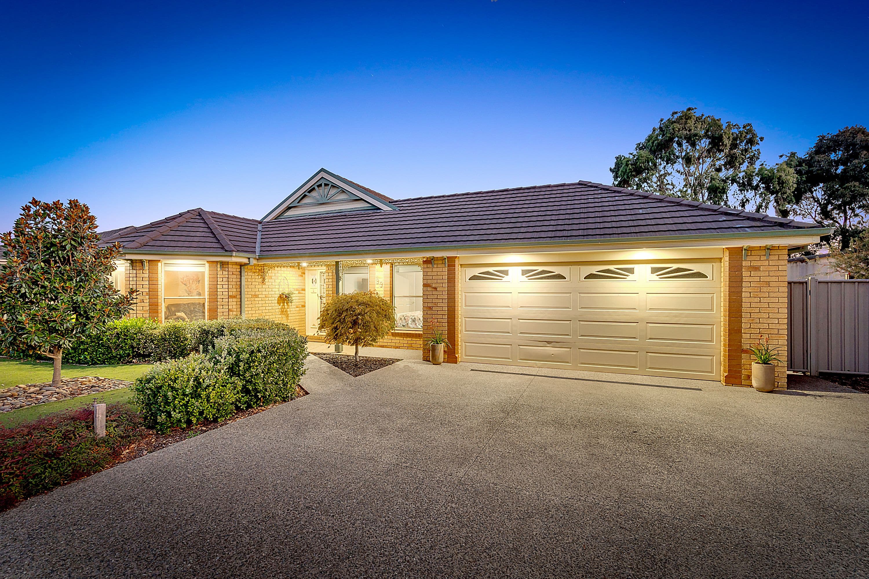 99 Hamilton Hume Parade, Craigieburn VIC 3064, Craigieburn - Thumbnail 3