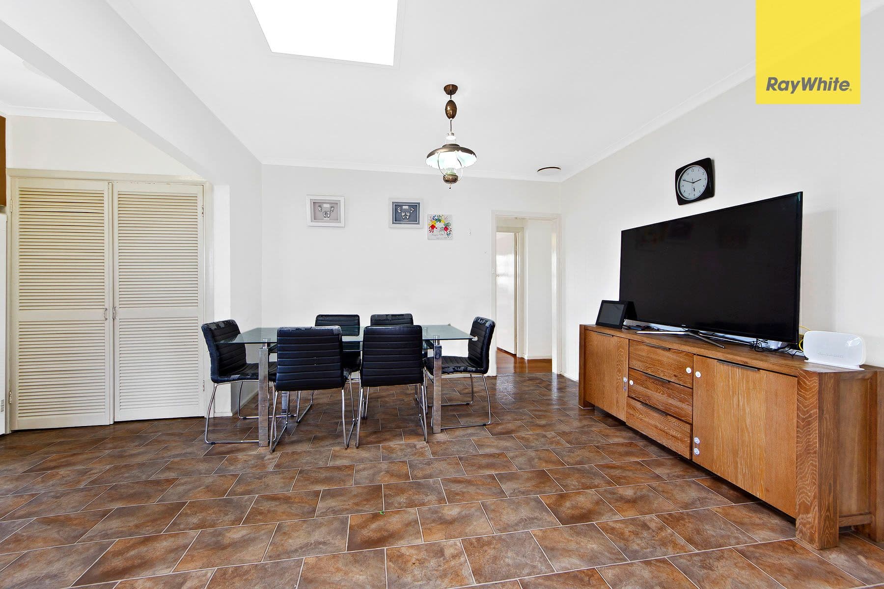 18 Lahy Street, St Albans VIC 3021, St Albans - Thumbnail 3