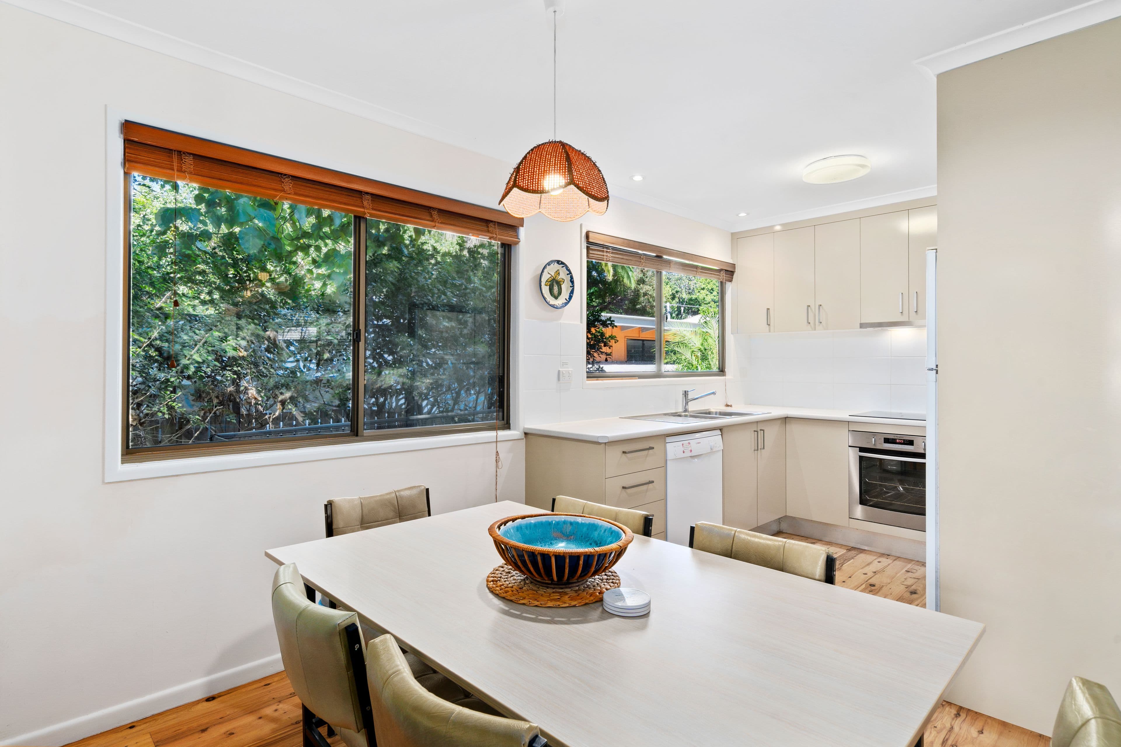 11 Bigoon Road, Point Lookout QLD 4183, Point Lookout - Thumbnail 4