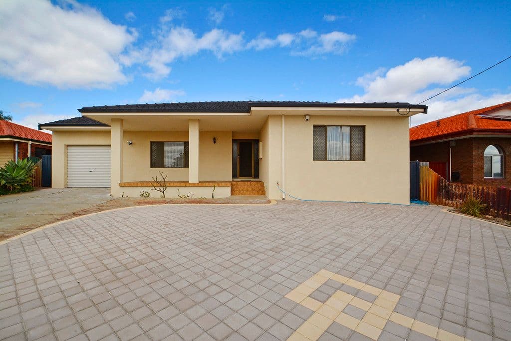 6 Brookland Crescent, Marangaroo WA 6064, Marangaroo - Image 1