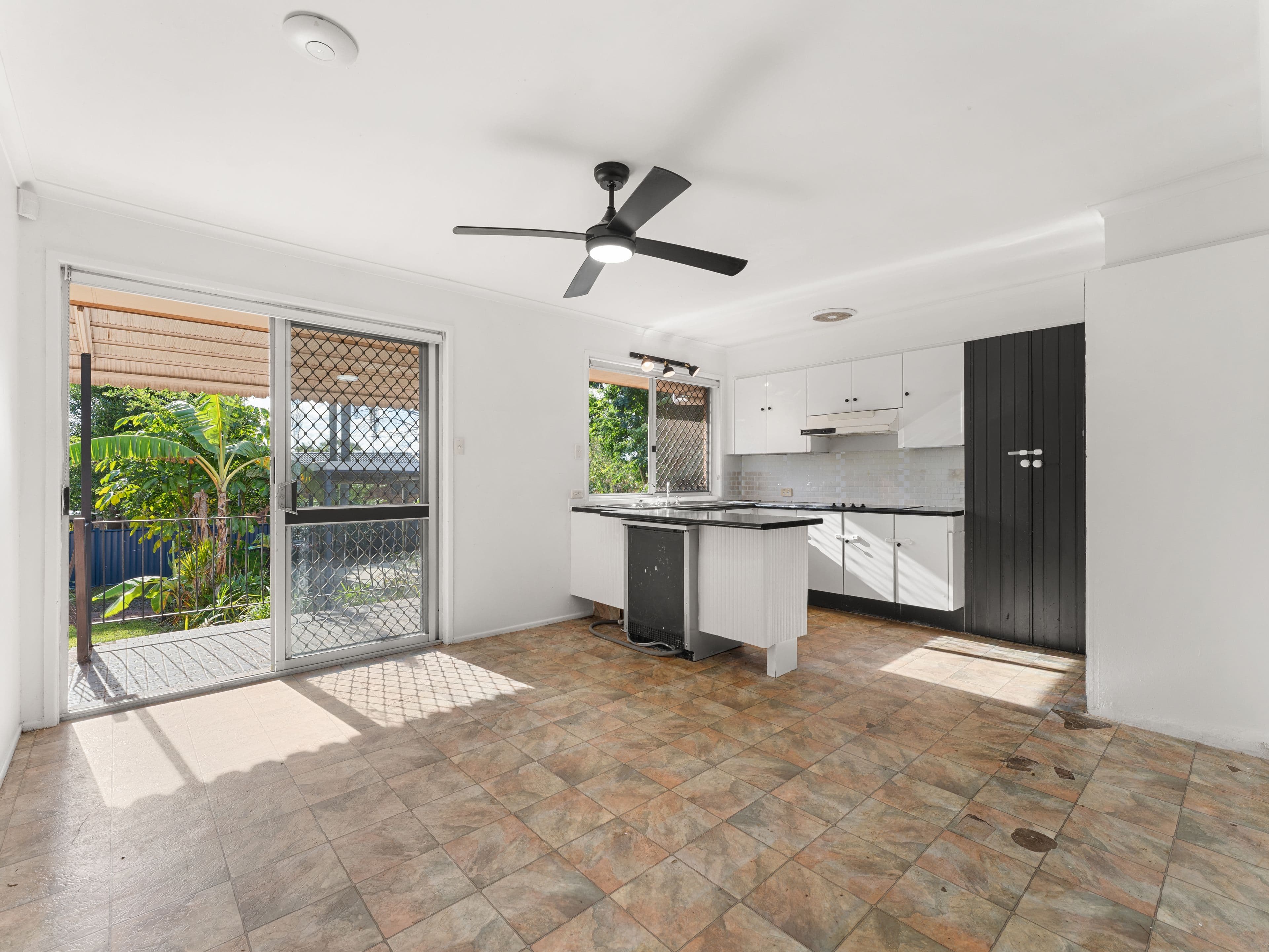 7 Heathfield Street, Eight Mile Plains QLD 4113, Eight Mile Plains - Thumbnail 5