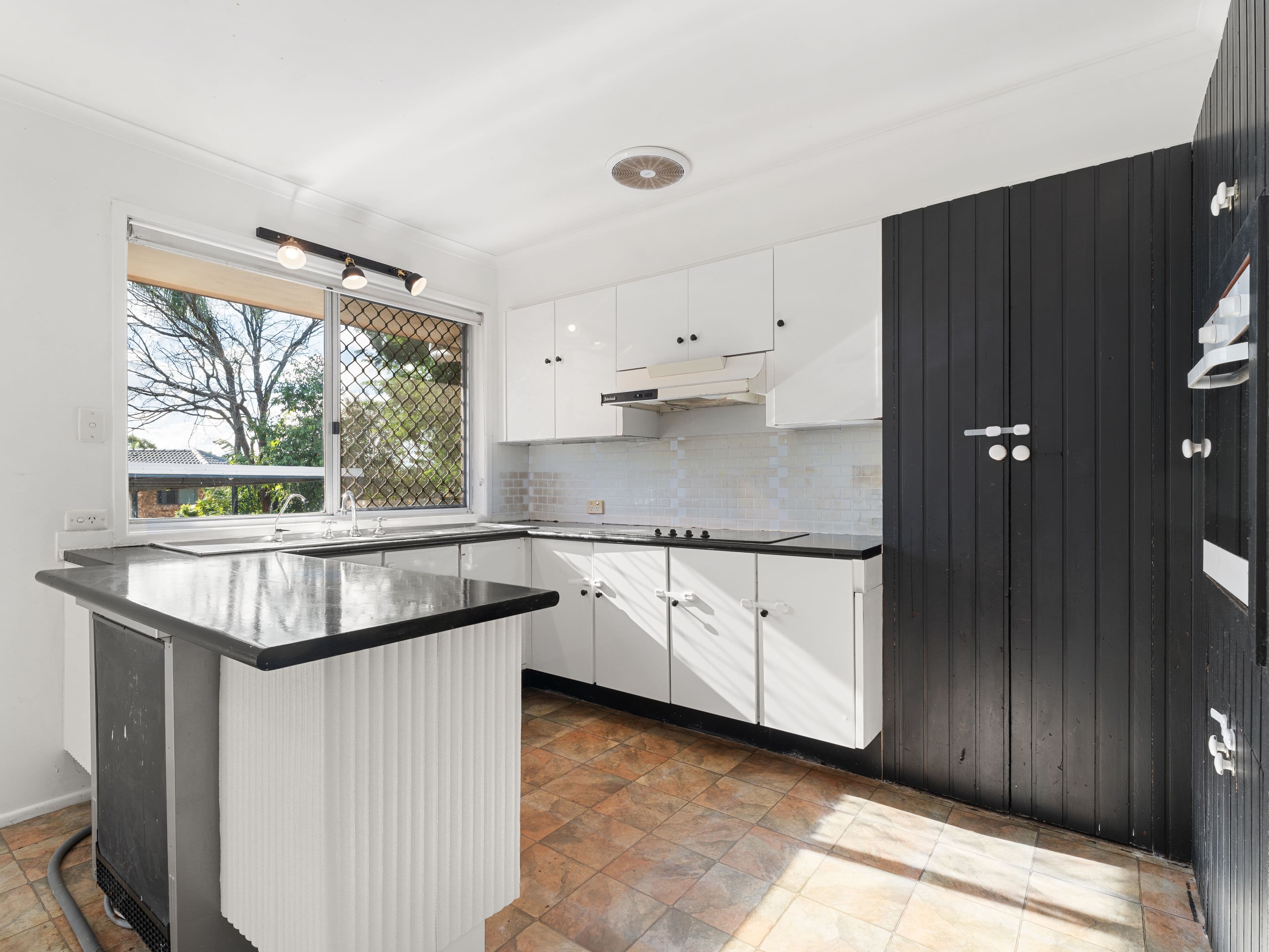 7 Heathfield Street, Eight Mile Plains QLD 4113, Eight Mile Plains - Thumbnail 6