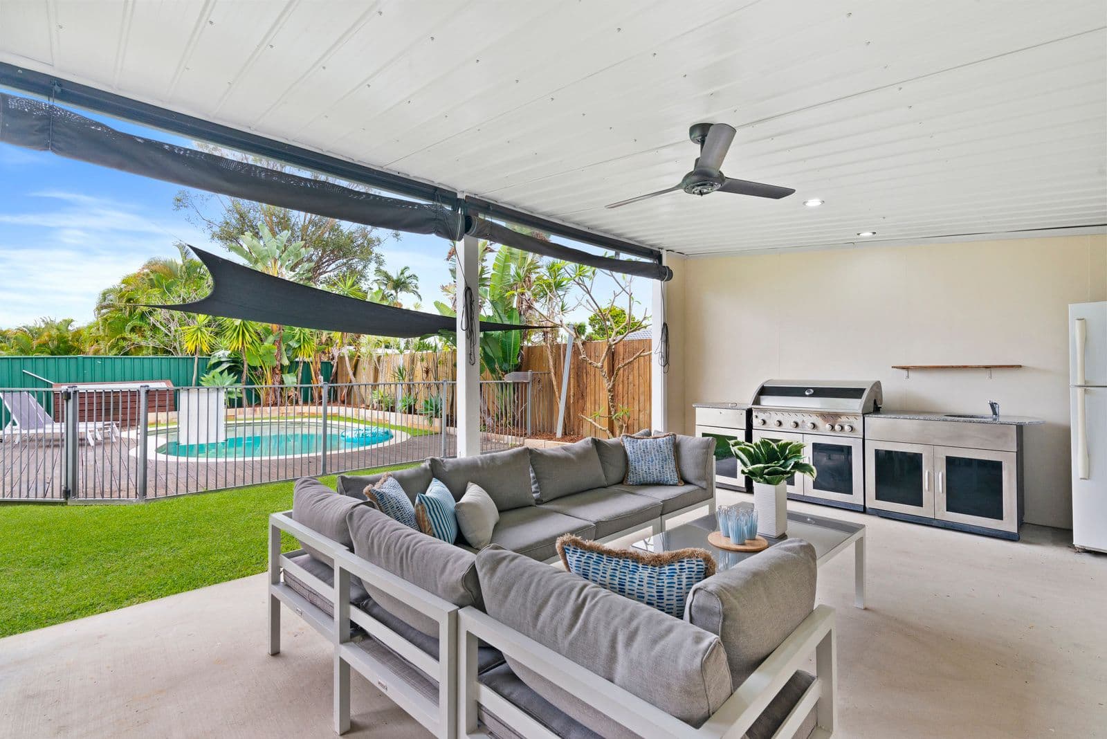 9 Seabrook Street, Elanora QLD 4221, Elanora - Thumbnail 3