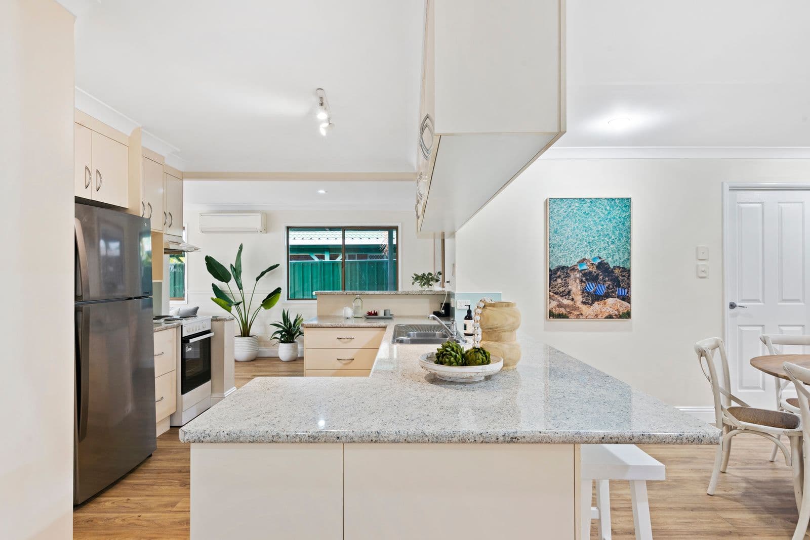 9 Seabrook Street, Elanora QLD 4221, Elanora - Thumbnail 5