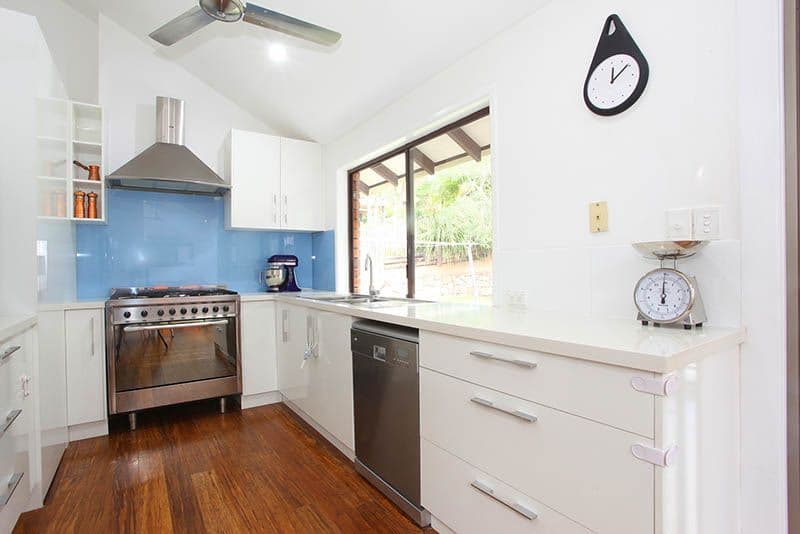 17 Burrumbuck Street, CHAPEL HILL QLD 4069, Chapel Hill - Thumbnail 3