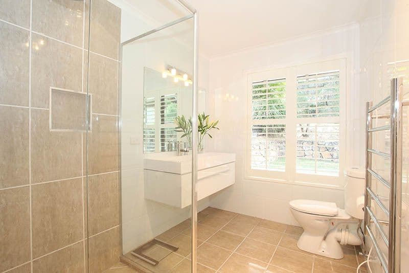 17 Burrumbuck Street, CHAPEL HILL QLD 4069, Chapel Hill - Thumbnail 4