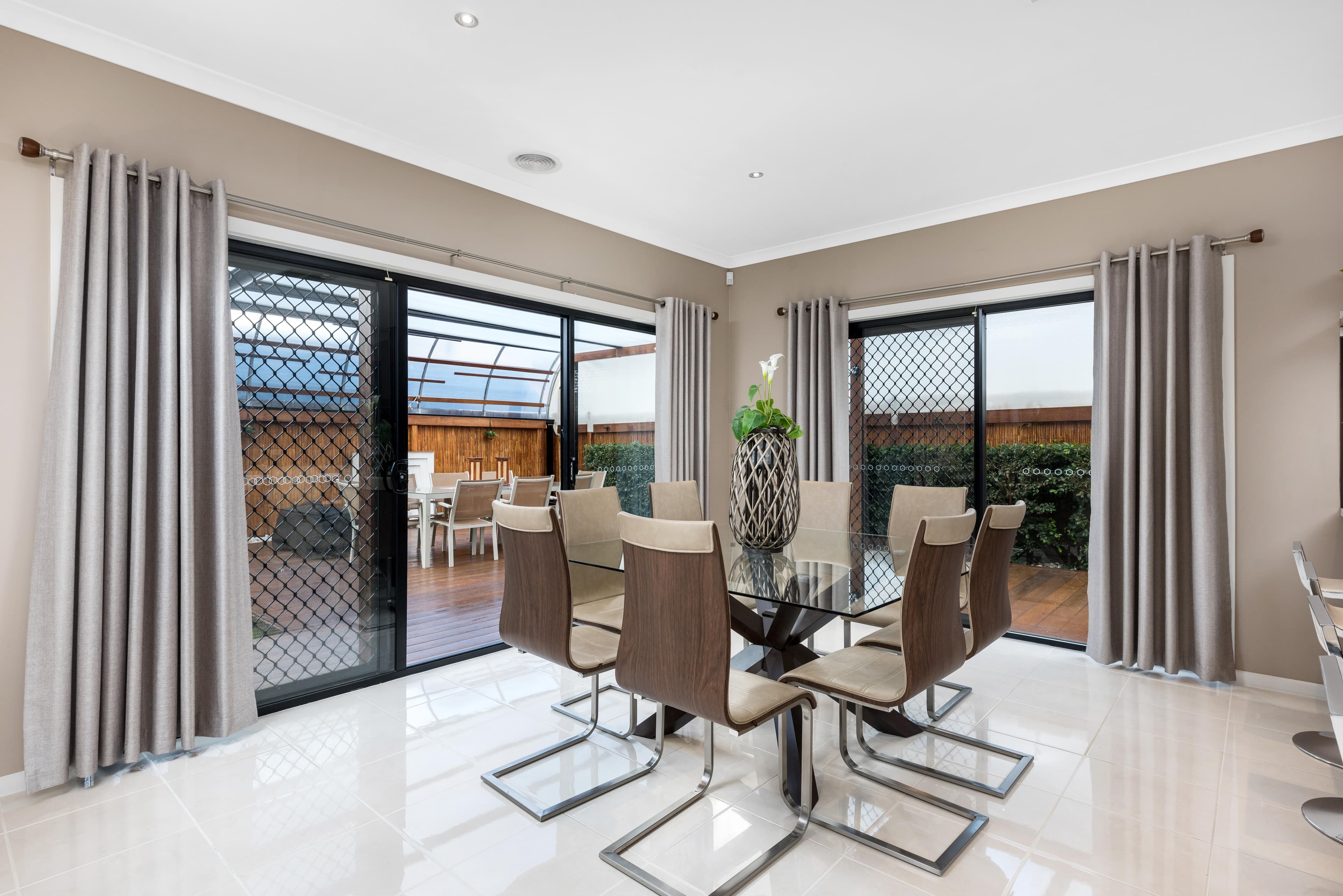 17 Fitzgerald Drive, South Morang VIC 3752, South Morang - Thumbnail 4