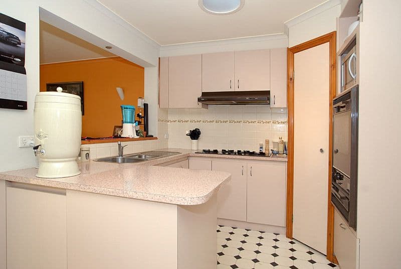 61  Allora Avenue, FERNTREE GULLY VIC 3156, Ferntree Gully - Thumbnail 3