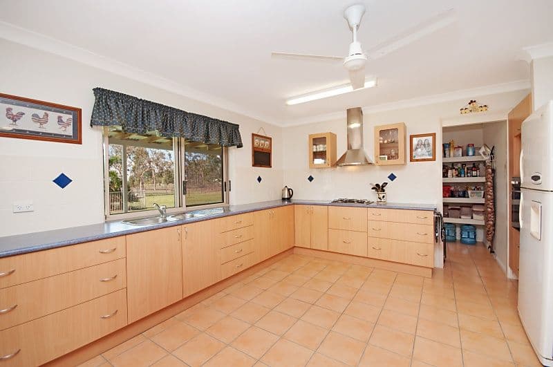 26 Octagonal, KELSO QLD 4815, Kelso - Thumbnail 4