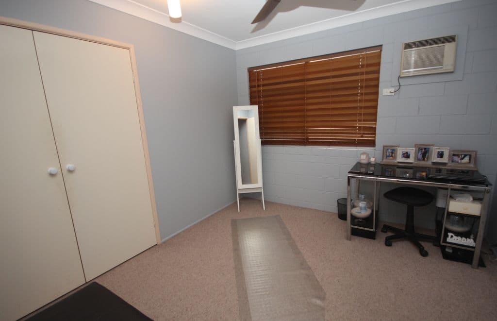 19 Bowling Green Street, BRANDON QLD 4808, Brandon - Thumbnail 8
