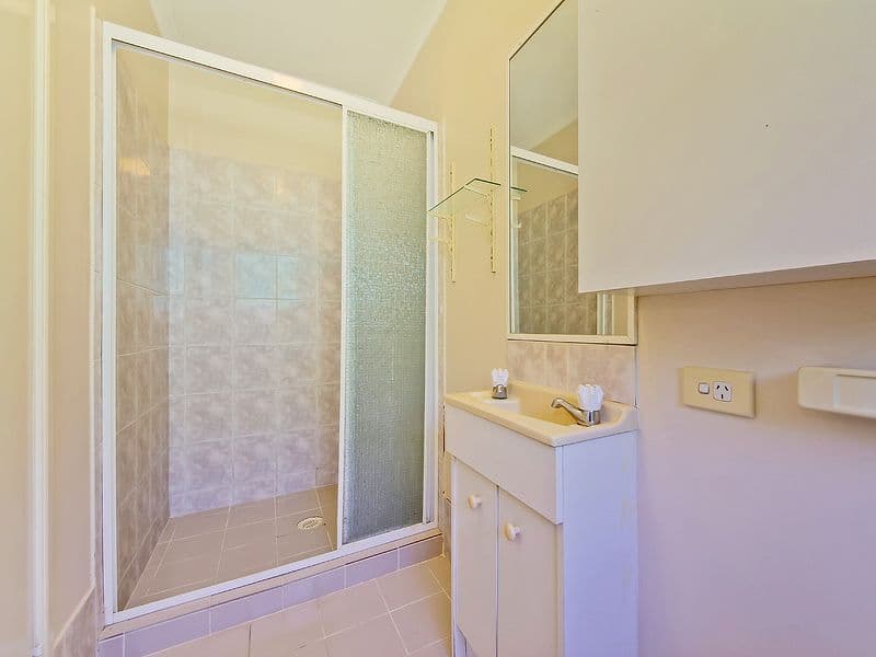 31 Crelga Court, MERRIMAC QLD 4226, Merrimac - Thumbnail 7