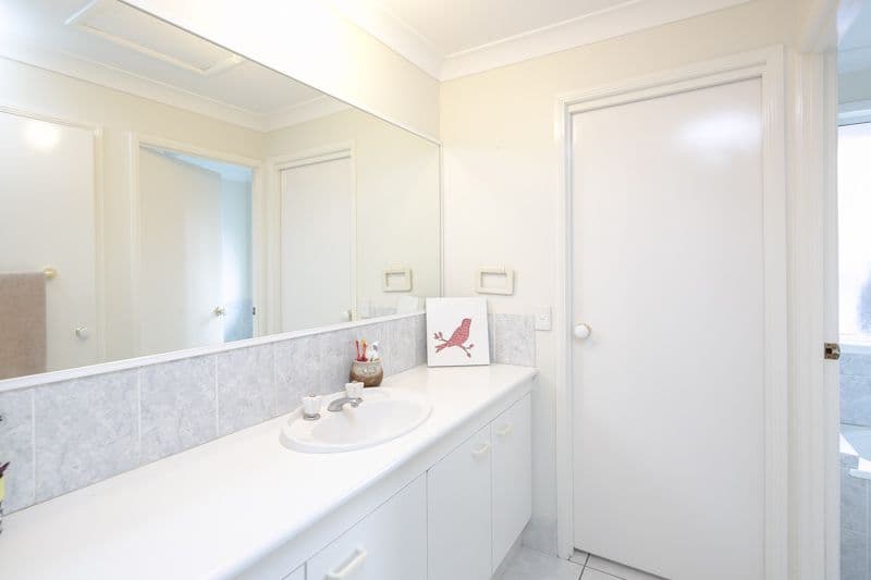 11 County Close, Parkwood QLD 4214, Parkwood - Thumbnail 8