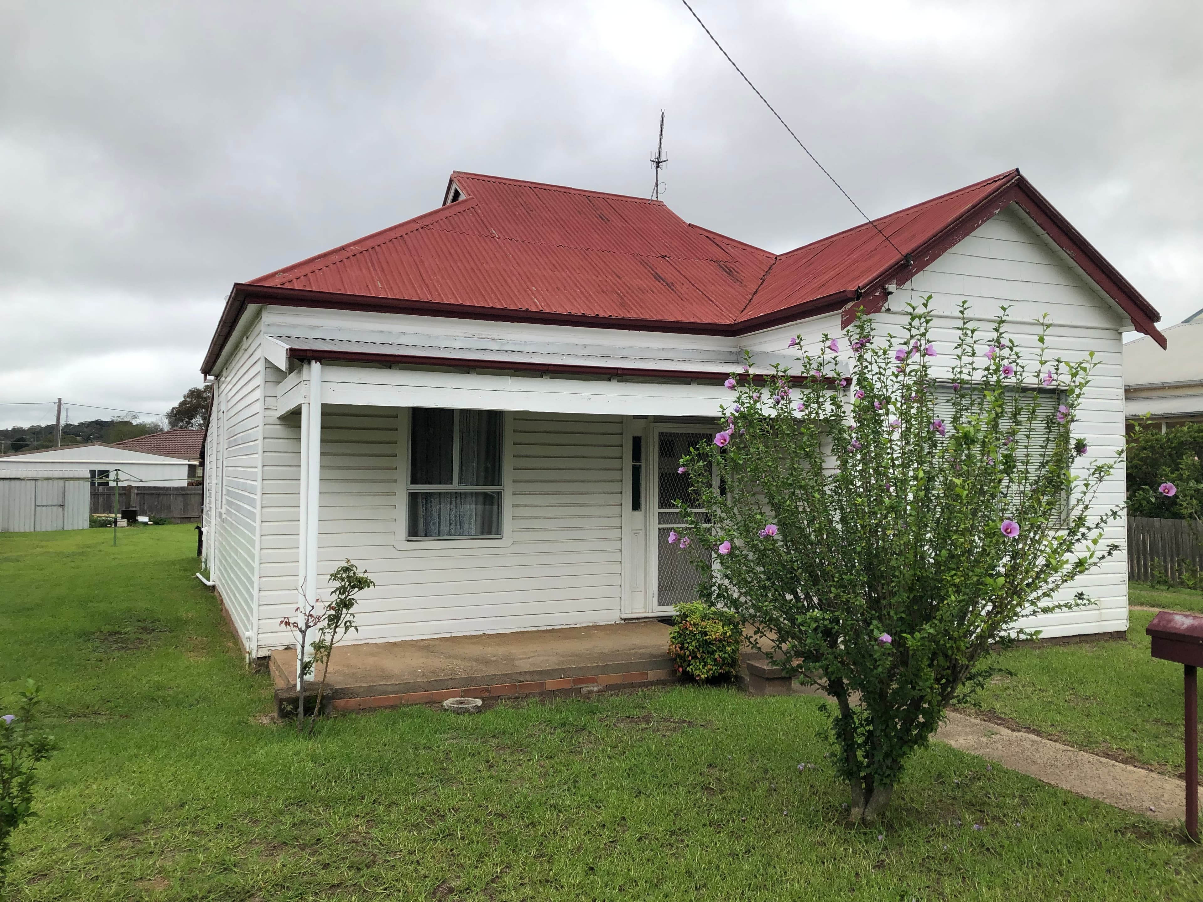 53 Lambeth, Glen Innes NSW 2370, Glen Innes - Image 1