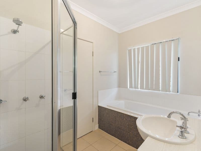 8 Dunlop Street, Kelso QLD 4815, Kelso - Thumbnail 5