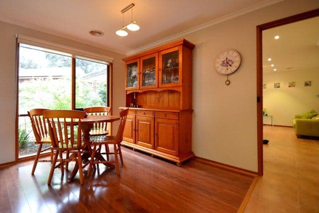 6 Gloucester Court, ELTHAM VIC 3095, Eltham - Thumbnail 3