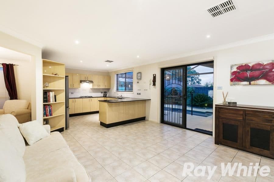 16 Morgan Place, BEAUMONT HILLS NSW 2155, Beaumont Hills - Thumbnail 3