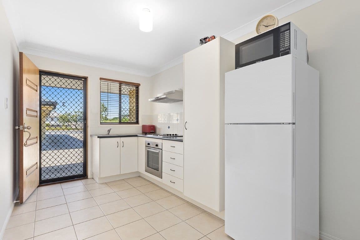 210 William Street, Allenstown QLD 4700, Allenstown - Thumbnail 3