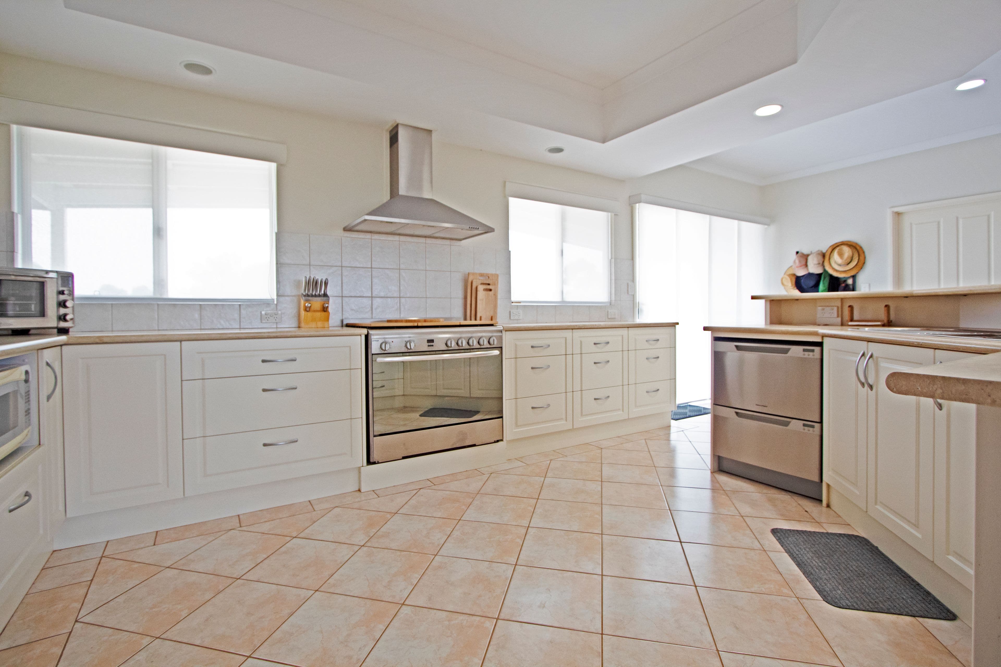 335 Zendora Road, Jurien Bay WA 6516, Jurien Bay - Thumbnail 2