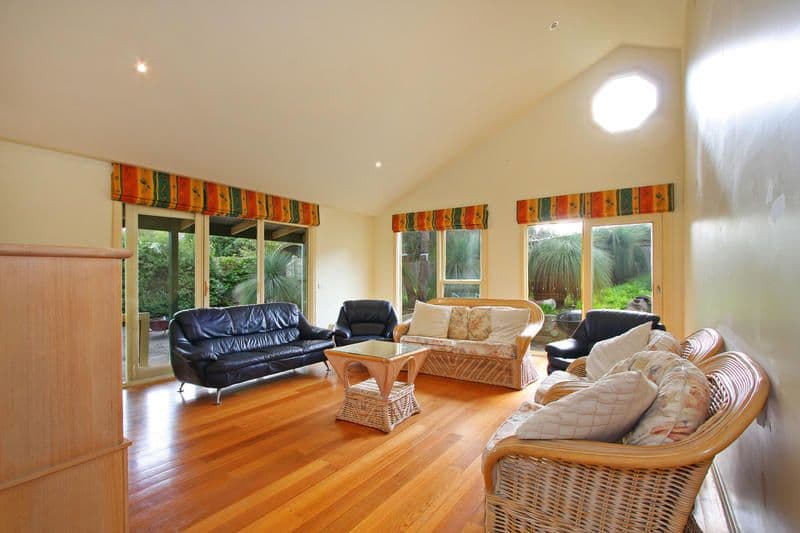 18 Warrain Avenue, ROSEBUD VIC 3939, Rosebud - Thumbnail 2