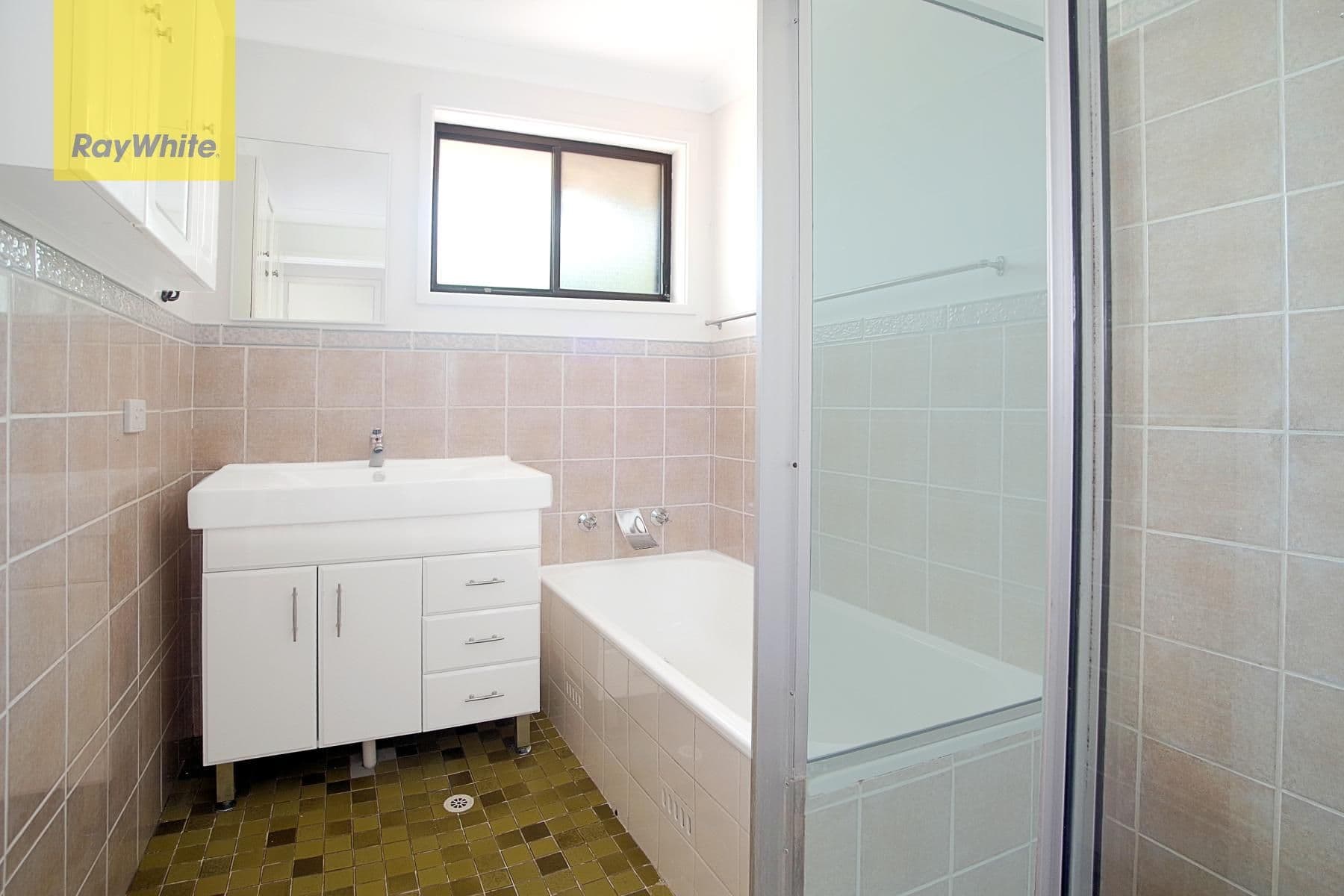 4 Cosmos Place, Macquarie Fields NSW 2564, Macquarie Fields - Thumbnail 8