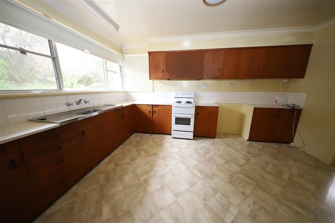 217 Wynyard Street, Tumut - Thumbnail 3