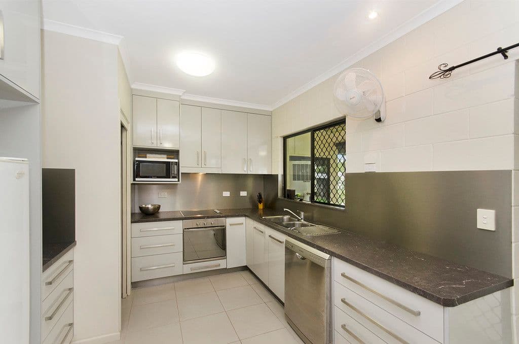 11 Mawson Street, Bluewater Park QLD 4818, Bluewater Park - Thumbnail 3