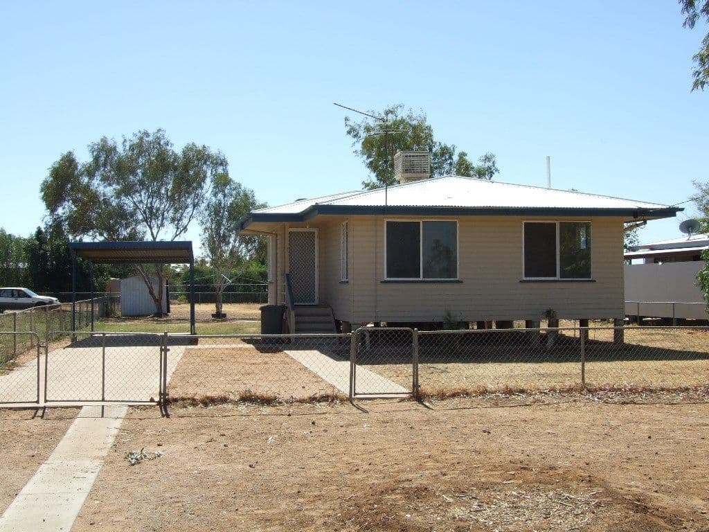 7 Chirnside Street, WINTON QLD 4735, Winton - Image 1