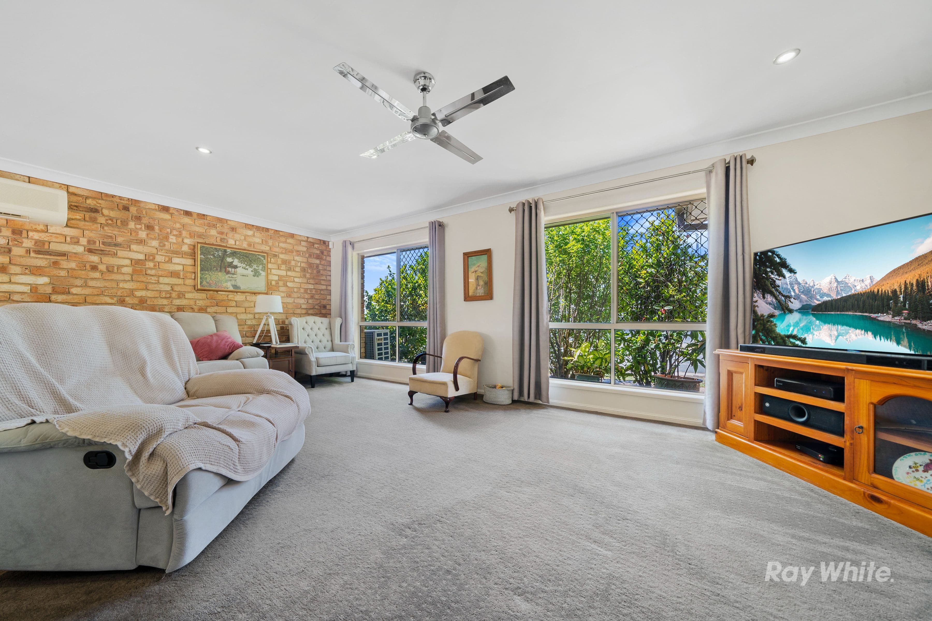 27 Robert Stanley Drive, Mount Warren Park QLD 4207, Mount Warren Park - Thumbnail 7