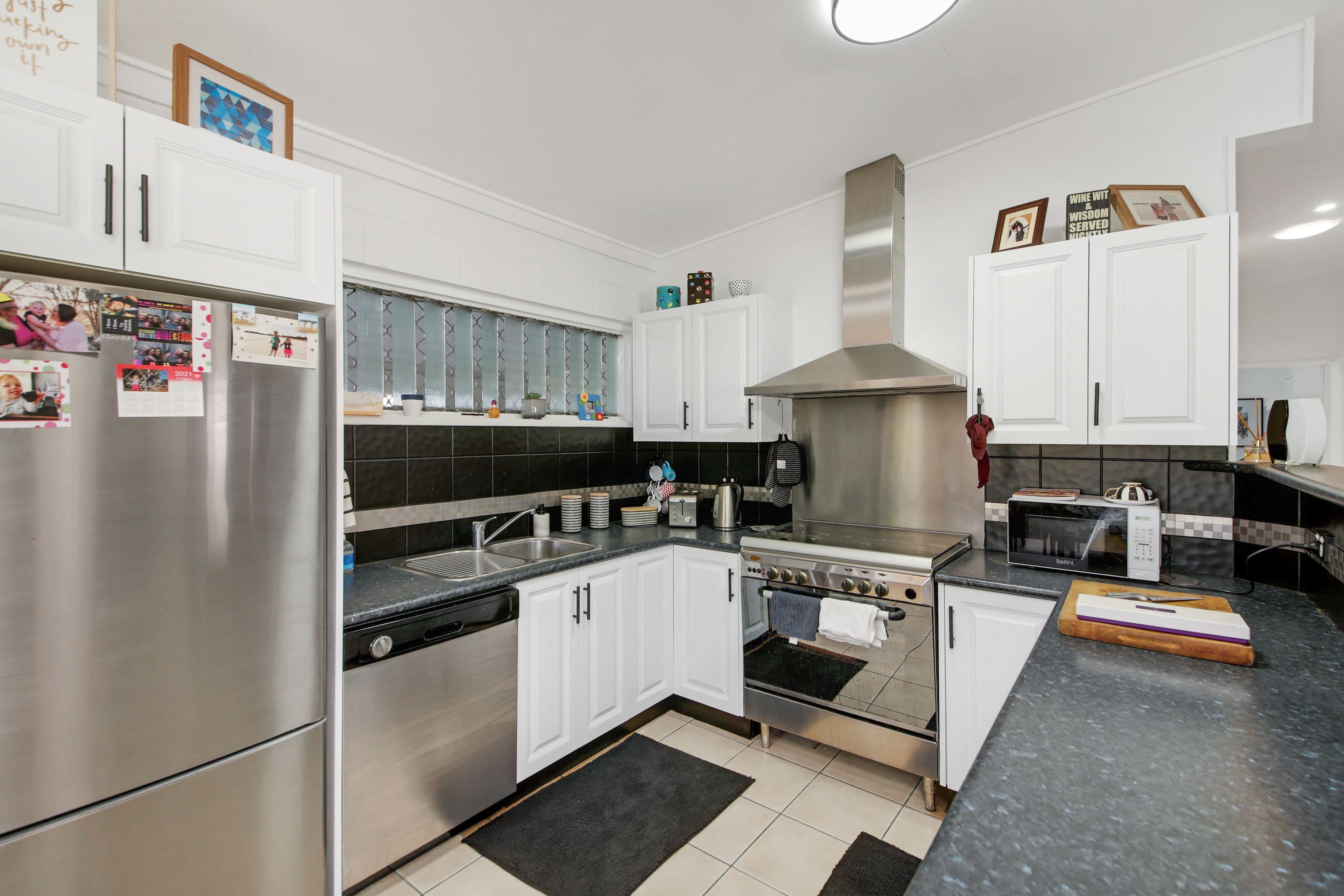17 Oak Street, Yeppoon QLD 4703, Yeppoon - Thumbnail 3