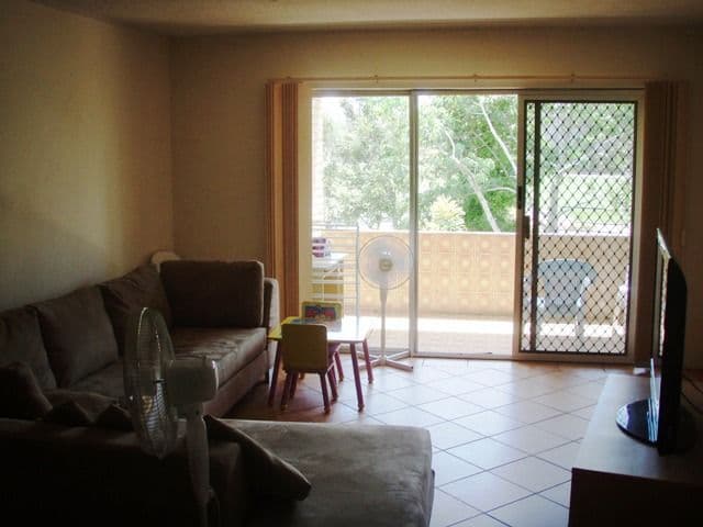 2 Alexandra Avenue, MERMAID BEACH QLD 4218, Mermaid Beach - Thumbnail 4