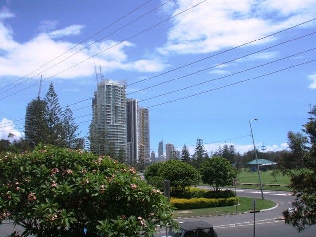 2 Alexandra Avenue, MERMAID BEACH QLD 4218, Mermaid Beach - Thumbnail 7