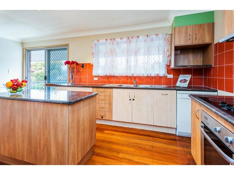 19 Martense Street, WISHART QLD 4122, Wishart - Thumbnail 3