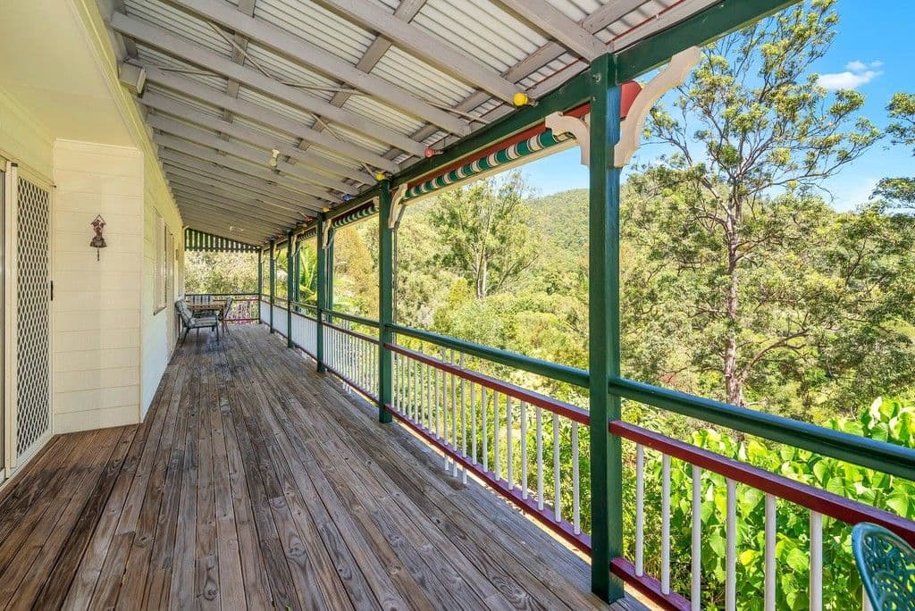 8 Glen Circuit, Clagiraba QLD 4211, Clagiraba - Thumbnail 3